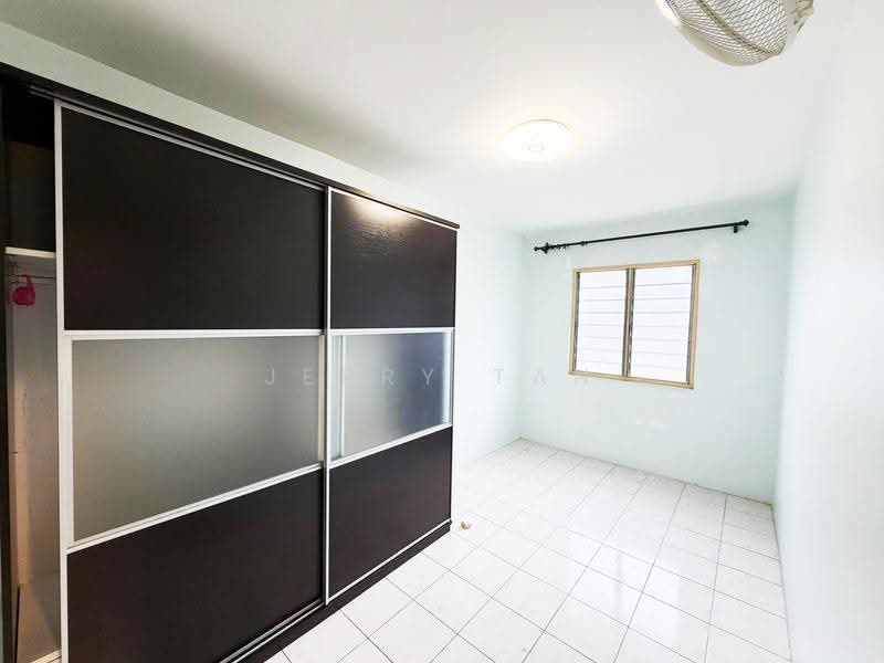 Apartment for Rent at Halaman Kenanga - Jerry Tan - Bedroom - PropertyGuru.com.my
