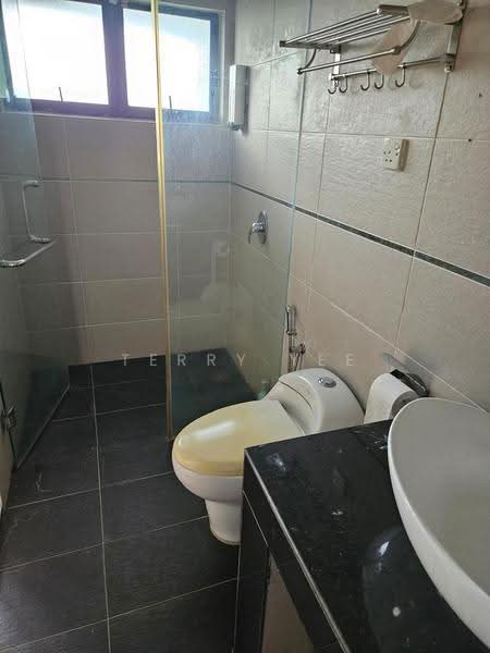 Bungalow House for Sale in Ampang Jaya (Ampang) - Terry Yee - Bathroom - PropertyGuru.com.my