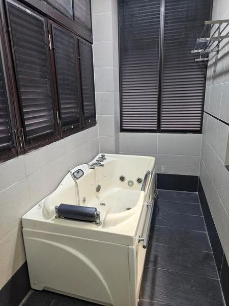 Bungalow House for Sale in Ampang Jaya (Ampang) - Terry Yee - Bathroom - PropertyGuru.com.my