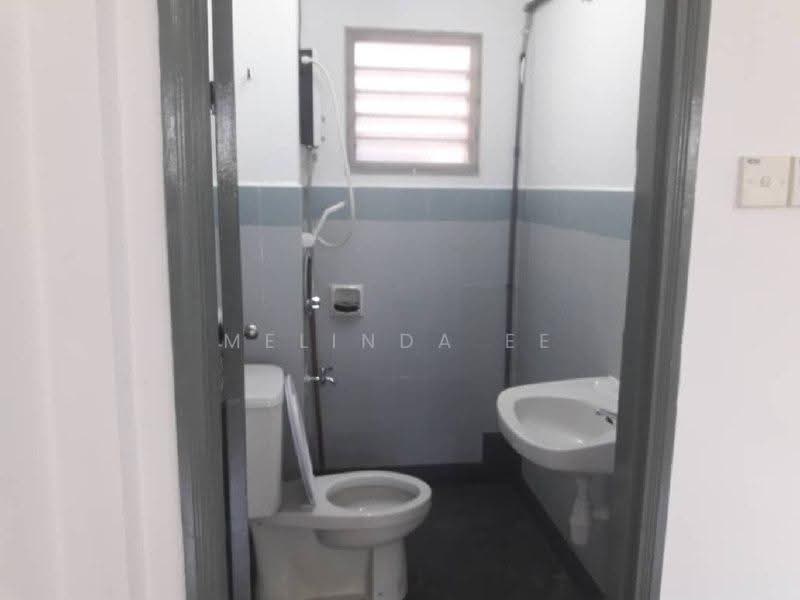Pangsapuri untuk Disewa di Mon Glori - Melinda Ee - Bathroom - PropertyGuru.com.my