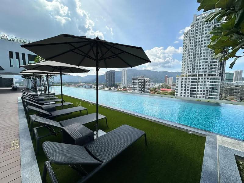 Kondominium untuk Dijual di Marriott Residence @ Gurney - Mark Saw - Pool - PropertyGuru.com.my