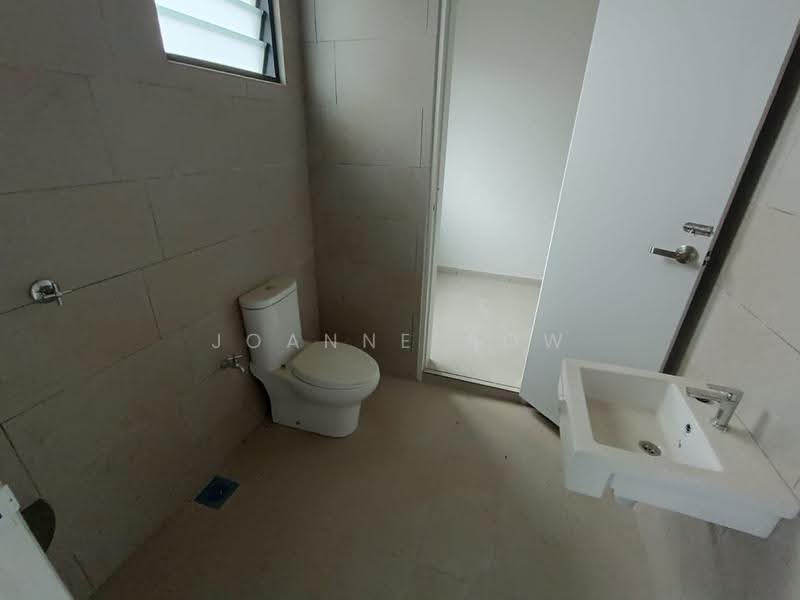 2-storey Terraced House for Sale in Kampung Ayer Molek (Ayer Molek) - Joanne How - Bathroom - PropertyGuru.com.my