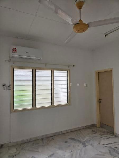 2-storey Terraced House for Rent in Usj 20 (Subang Jaya) - Yee Cheak Chen - Interior - PropertyGuru.com.my