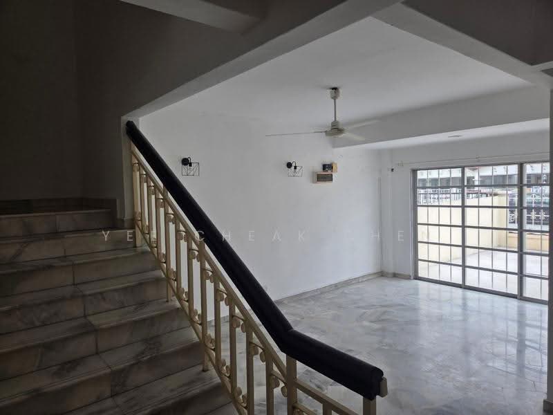2-storey Terraced House for Rent in Usj 20 (Subang Jaya) - Yee Cheak Chen - Interior - PropertyGuru.com.my