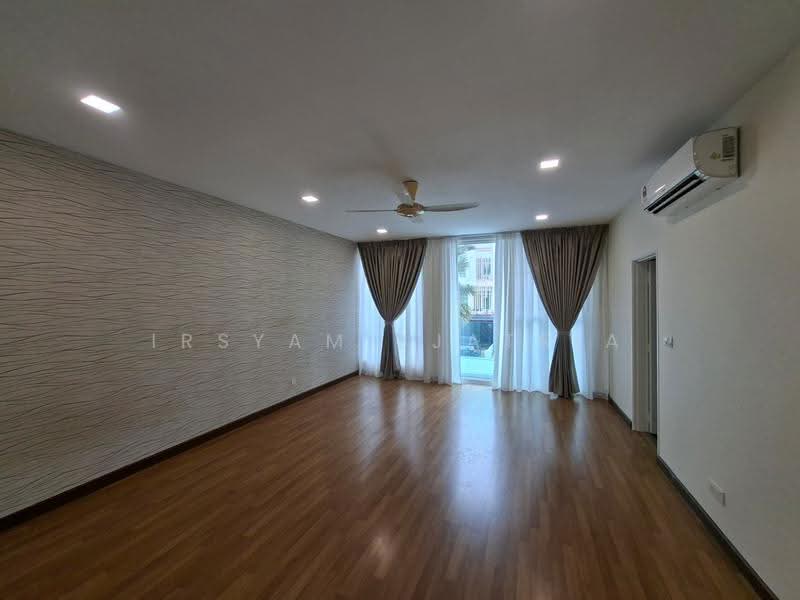 3-storey Terraced House for Rent in Cyberjaya (Selangor) - Irsyam Sjatria - Living Room - PropertyGuru.com.my