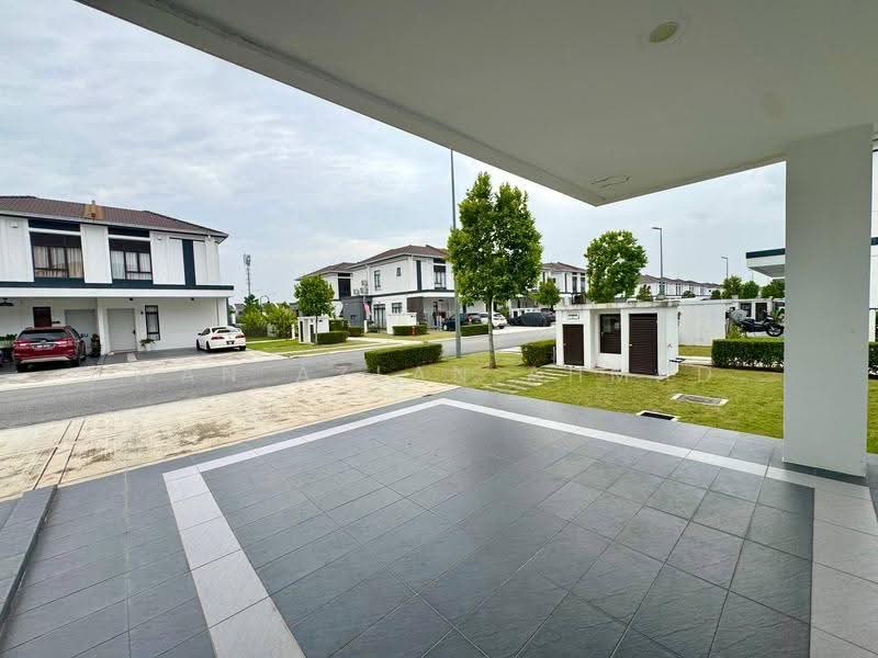 Rumah Teres 2-Tingkat untuk Dijual di Eco Grandeur (Puncak Alam) - Wan Azlan Ahmad - PropertyGuru.com.my
