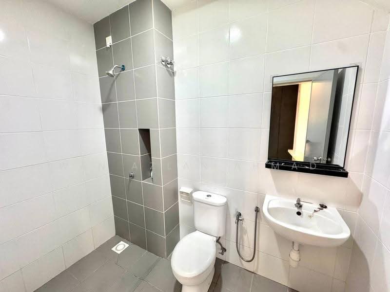 Rumah Teres 2-Tingkat untuk Dijual di Eco Grandeur (Puncak Alam) - Wan Azlan Ahmad - PropertyGuru.com.my