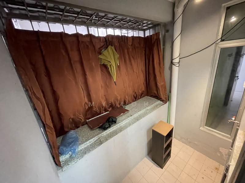 Apartment for Sale at Pangsapuri Laksamana - MY Loh - PropertyGuru.com.my
