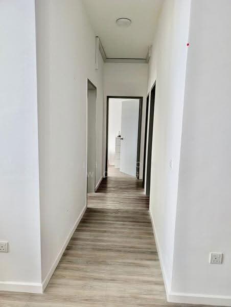 Kondominium untuk Disewa di Lakefront Residence - Allyson Wong - Corridor - PropertyGuru.com.my