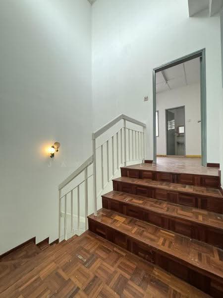 Rumah Teres 2-Tingkat untuk Dijual di Taman Wawasan (Puchong) - Jayden Lee - PropertyGuru.com.my
