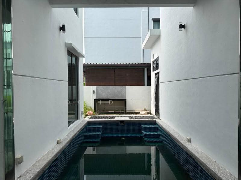 Rumah Berkembar untuk Dijual di Bandar Mahkota Cheras (Cheras) - David Chat - Exterior - PropertyGuru.com.my
