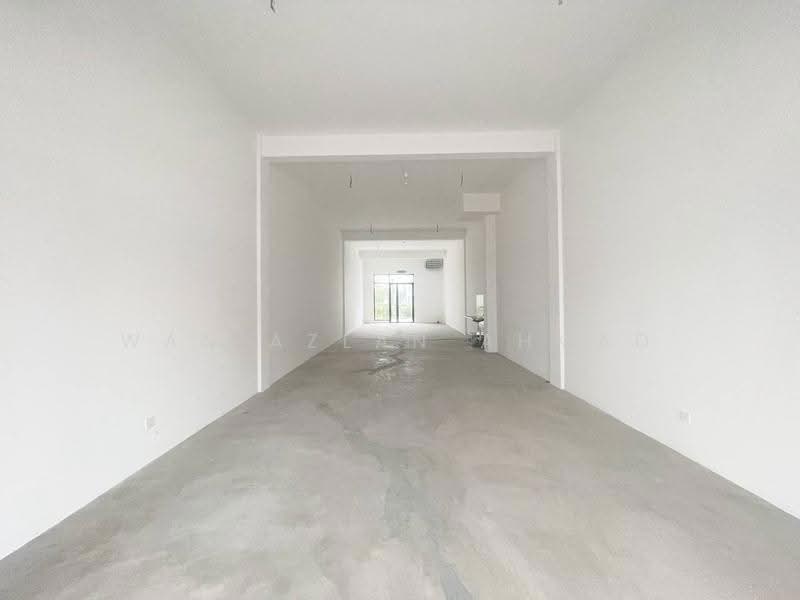 Kedai untuk Disewa di Eco Grandeur (Puncak Alam) - Wan Azlan Ahmad - Entrance - PropertyGuru.com.my