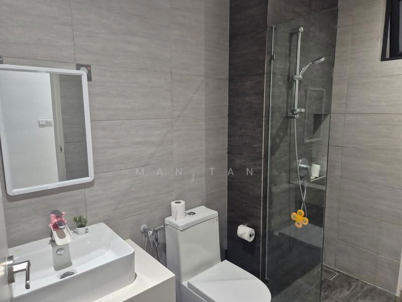 Kediaman Servis untuk Dijual di Trion 2 @ KL - Man Tan - Bathroom - PropertyGuru.com.my