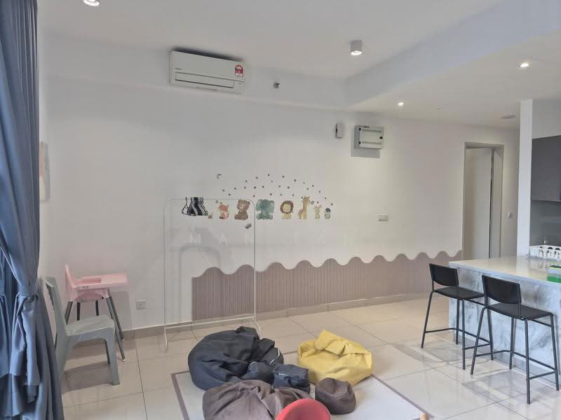 Kediaman Servis untuk Dijual di Trion 2 @ KL - Man Tan - Living Room - PropertyGuru.com.my