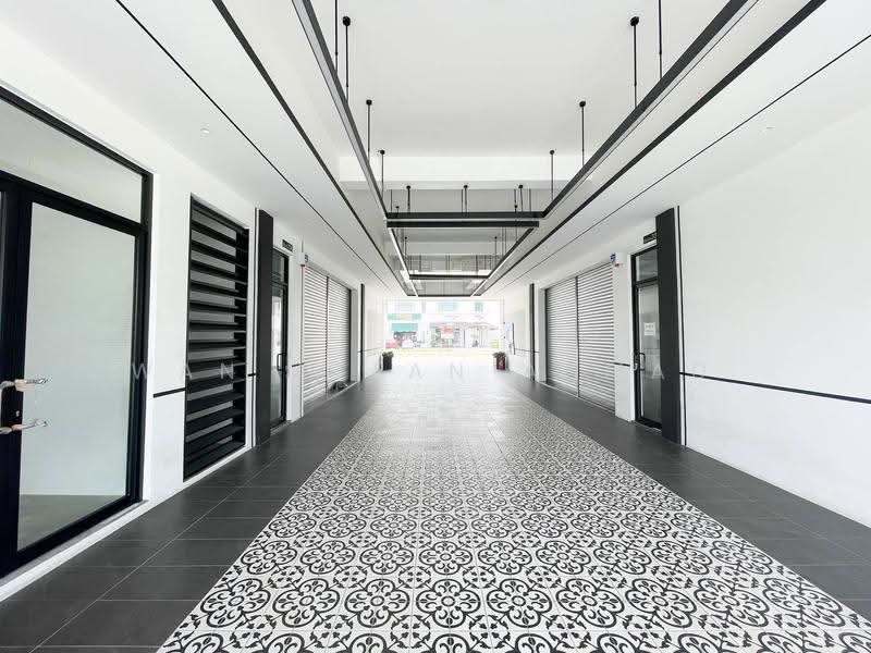 Kedai untuk Disewa di Eco Grandeur (Puncak Alam) - Wan Azlan Ahmad - Corridor - PropertyGuru.com.my