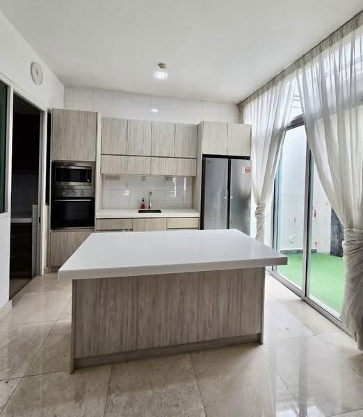 Semi-Detached House for Rent in Duta Tropika (Batu) - Nic Lu - Kitchen - PropertyGuru.com.my