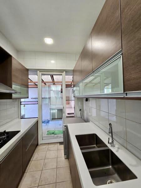 Semi-Detached House for Rent in Duta Tropika (Batu) - Nic Lu - Kitchen - PropertyGuru.com.my