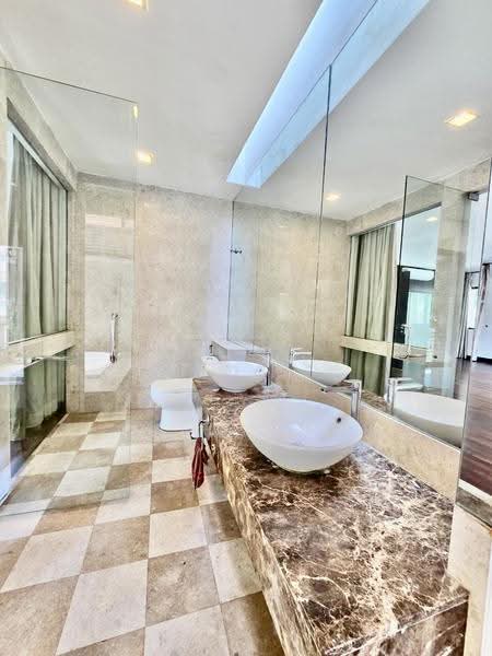 Semi-Detached House for Rent in Duta Tropika (Batu) - Nic Lu - Bathroom - PropertyGuru.com.my