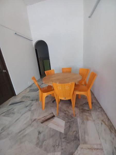 Rumah Teres 1-Tingkat untuk Disewa di Taman Gunung View (Ipoh) - Datuk Lee Heng - Dining Room - PropertyGuru.com.my