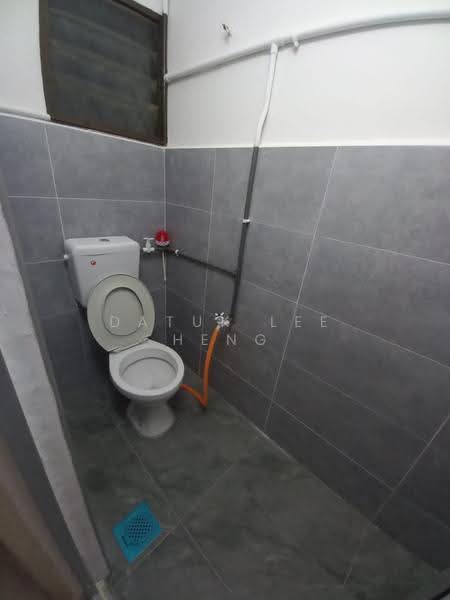 Rumah Teres 1-Tingkat untuk Disewa di Taman Gunung View (Ipoh) - Datuk Lee Heng - Bathroom - PropertyGuru.com.my
