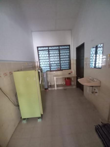 Rumah Teres 1-Tingkat untuk Disewa di Taman Gunung View (Ipoh) - Datuk Lee Heng - Kitchen - PropertyGuru.com.my