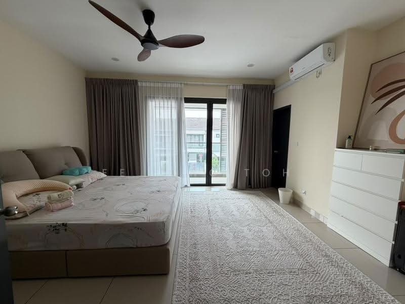 2-storey Terraced House for Sale in Taman Glenmarie (Johor Bahru) - Ee Fong Toh - Bedroom - PropertyGuru.com.my