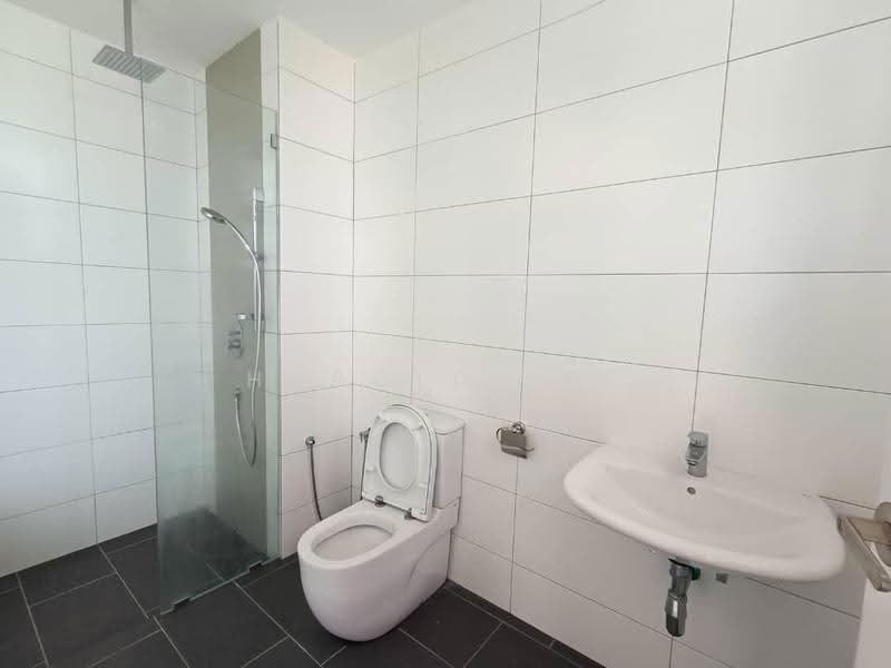 Kondominium untuk Dijual di Mont Residence - Harold Lee - Bathroom - PropertyGuru.com.my