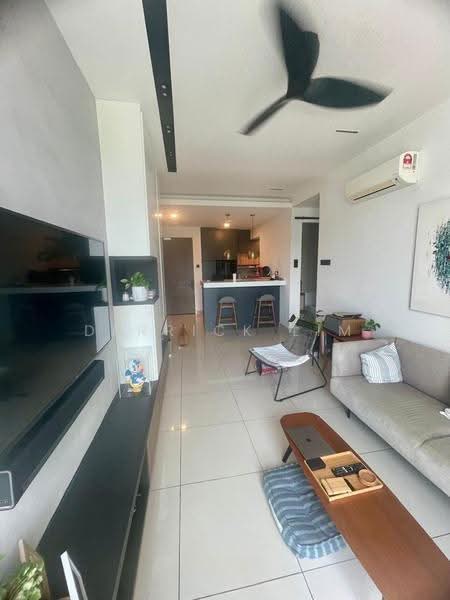 Kediaman Servis untuk Dijual di H2O Residences - Derrick Lim - Living Room - PropertyGuru.com.my
