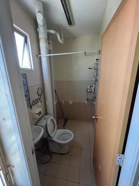 Apartment for Sale at Relau Vista Apartment - Kelvin Tan - Bathroom - PropertyGuru.com.my