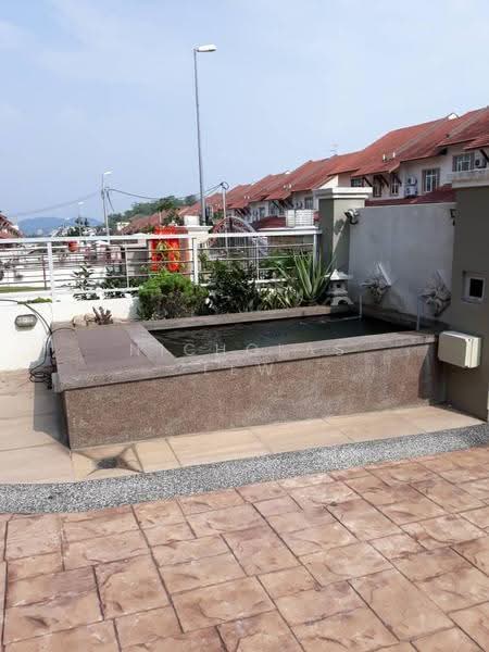 2-storey Terraced House for Sale in Serdang (Seri Kembangan) - Nicholas Lew - Exterior - PropertyGuru.com.my