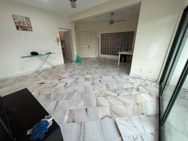 Condominium for Rent at Sang Suria - Luke Ross - Living Room - PropertyGuru.com.my