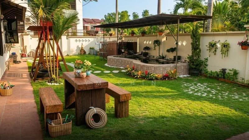 Rumah Teres 2.5-Tingkat untuk Dijual di Taman Ipoh (Ipoh) - YM Chin - Garden Area - PropertyGuru.com.my