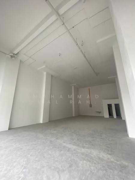 Shop for Rent in Taman Universiti (Bangi) - Muhammad Iqmal Rahiman - Interior - PropertyGuru.com.my