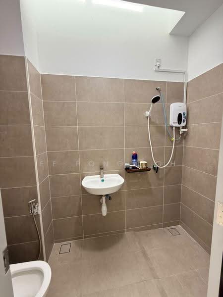 2-storey Terraced House for Sale in Taman Ponderosa (Johor Bahru) - Ee Fong Toh - Bathroom - PropertyGuru.com.my