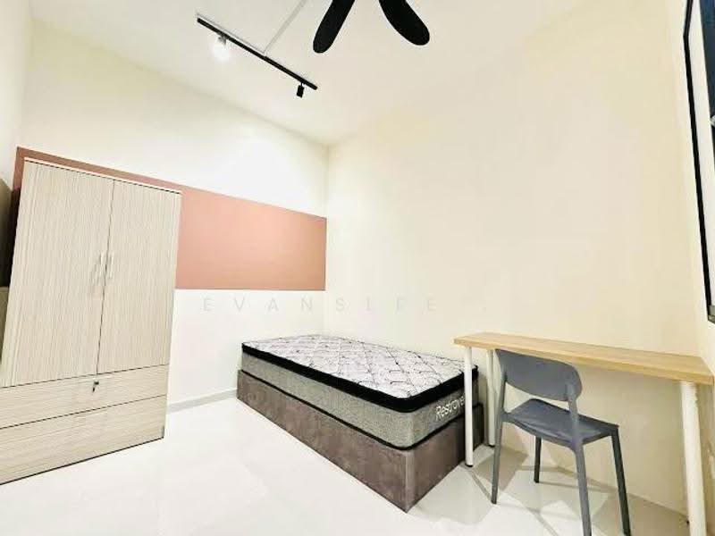 Kediaman Servis untuk Disewa di De Centrum Residences - Evanslee . - Bedroom - PropertyGuru.com.my