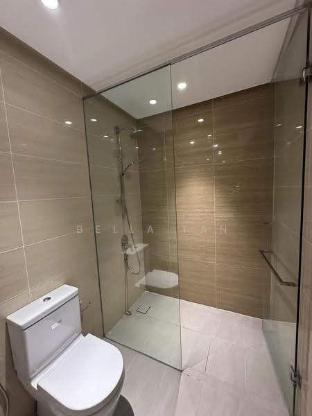 Kediaman Servis untuk Dijual di The Astaka @ 1 Bukit Senyum - Bella Tan - Bathroom - PropertyGuru.com.my