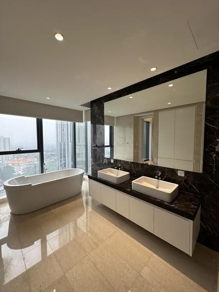 Kediaman Servis untuk Dijual di The Astaka @ 1 Bukit Senyum - Bella Tan - Bathroom - PropertyGuru.com.my