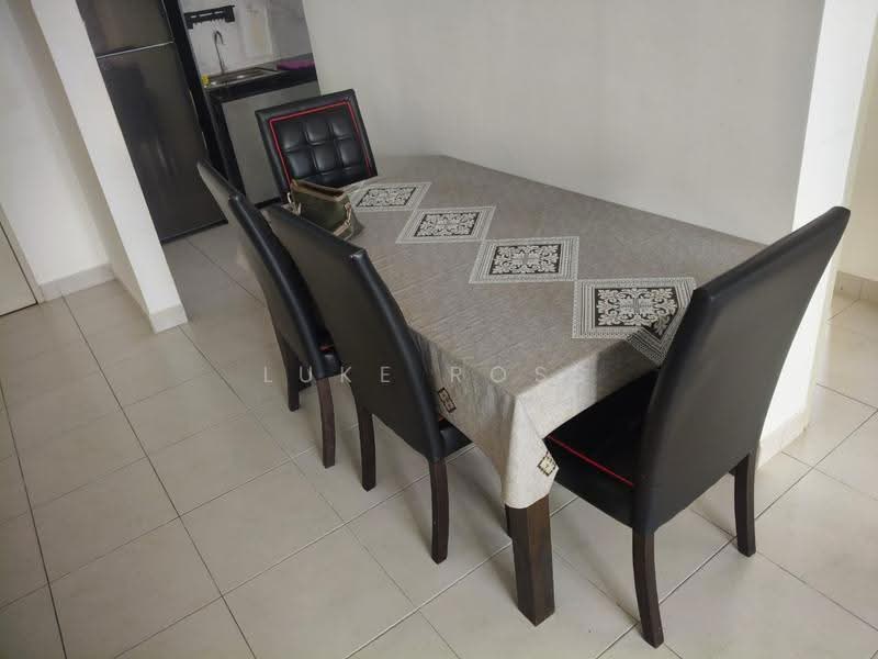 Kondominium untuk Disewa di Sky Awani Residensi 2 - Luke Ross - Dining Room - PropertyGuru.com.my