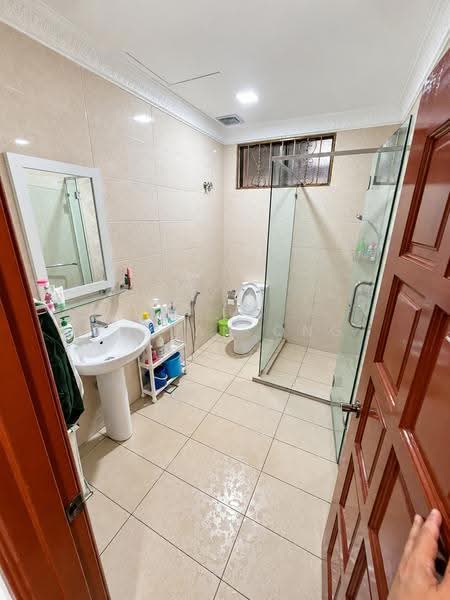 Semi-Detached House for Sale in Cheras (Selangor) - Julian Ong - Bathroom - PropertyGuru.com.my