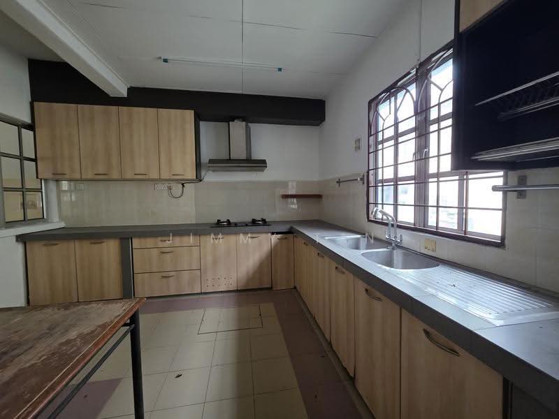 2-storey Terraced House for Sale in Seksyen 8 (Kota Damansara) - Jimmy Tan - Kitchen - PropertyGuru.com.my