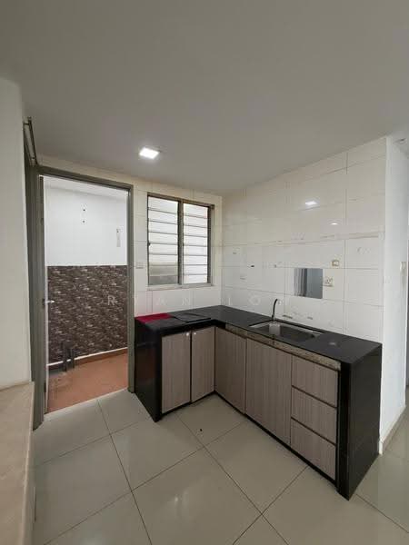 Condominium for Rent at Suasana Lumayan - Ryan Low - Kitchen - PropertyGuru.com.my
