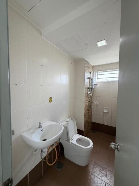 Condominium for Rent at Suasana Lumayan - Ryan Low - Bathroom - PropertyGuru.com.my