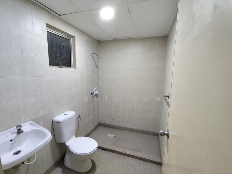 Kondominium untuk Dijual di Green Avenue Condominium - Junbin Low - Bathroom - PropertyGuru.com.my