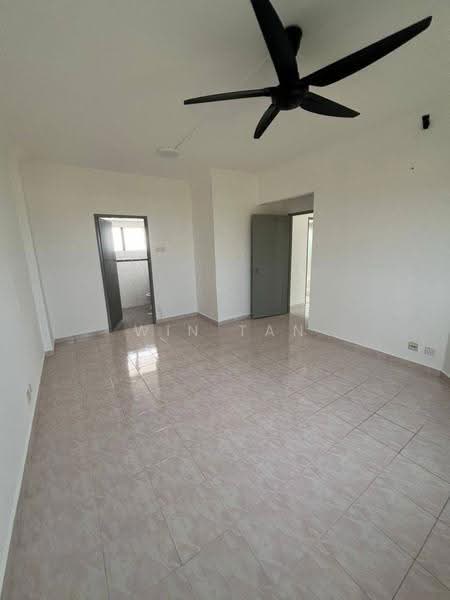 Pangsapuri untuk Dijual di Seri Mutiara Apartment - Win Tan - Interior - PropertyGuru.com.my
