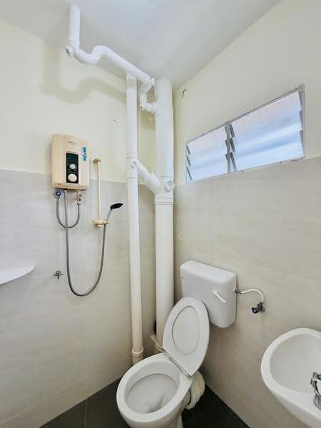 Apartment for Rent at Sri Ivori Apartment - KV LOO - Bathroom - PropertyGuru.com.my