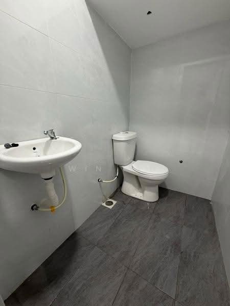 1-storey Terraced House for Sale in Skudai (Johor) - Win Tan - Bathroom - PropertyGuru.com.my