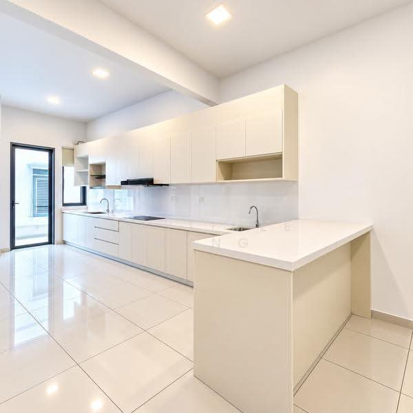Rumah Teres 2-Tingkat untuk Disewa di Jade Hills (Kajang) - Maylimee Wong - Kitchen - PropertyGuru.com.my