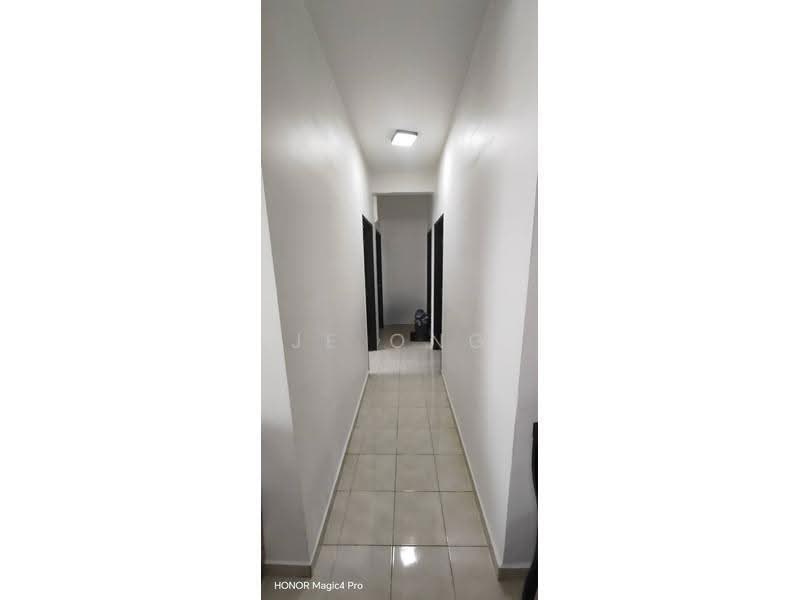 Apartment for Rent at Indah Court Apartment - JE ONG - Corridor - PropertyGuru.com.my