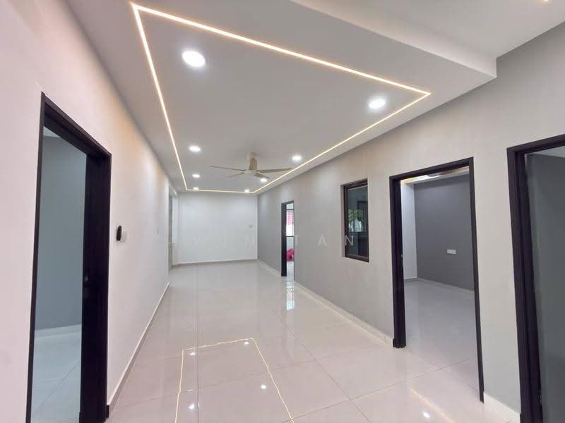1-storey Terraced House for Sale in Taman Universiti (Sri Gading) - Win Tan - Interior - PropertyGuru.com.my