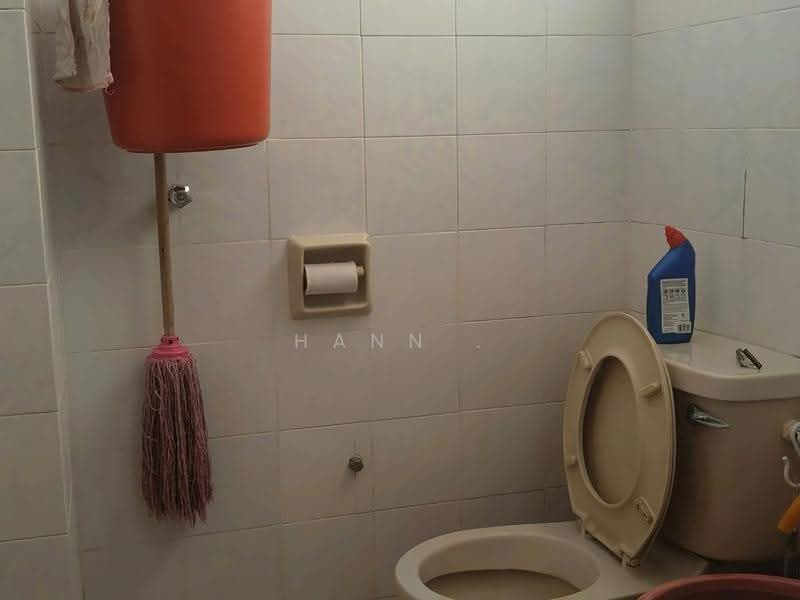 Rumah Teres untuk Dijual di Bandar Bukit Puchong (Puchong) - Hann . - Bathroom - PropertyGuru.com.my